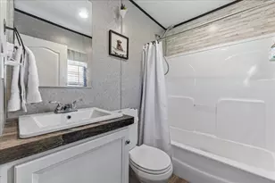 4669 Thoroughbred Dr, Milton, FL 32583 - Photo 15