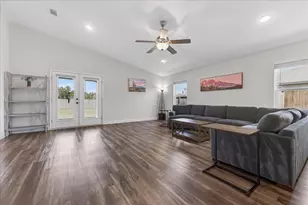 6130 Redberry Dr, Gulf Breeze, FL 32563 - Photo 3