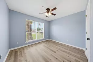422 Pristine Water Ln, Mary Esther, FL 32569 - Photo 35