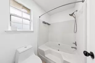 422 Pristine Water Ln, Mary Esther, FL 32569 - Photo 15