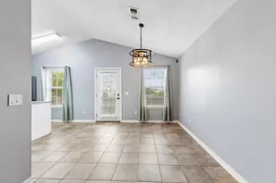 422 Pristine Water Ln, Mary Esther, FL 32569 - Photo 15