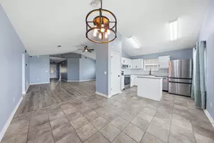 422 Pristine Water Ln, Mary Esther, FL 32569 - Photo 17