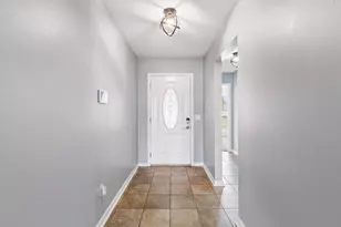 422 Pristine Water Ln, Mary Esther, FL 32569 - Photo 5