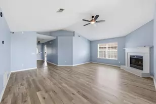 422 Pristine Water Ln, Mary Esther, FL 32569 - Photo 21