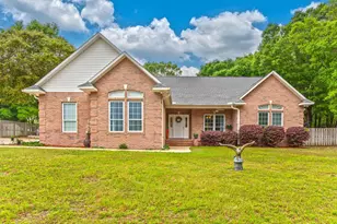 5526 Monterrey Rd, Crestview, FL 32539 - Photo 1