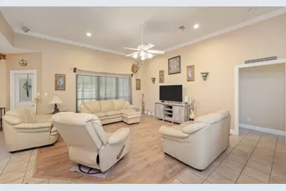 5526 Monterrey Road, Crestview, FL 32539 - Photo 9
