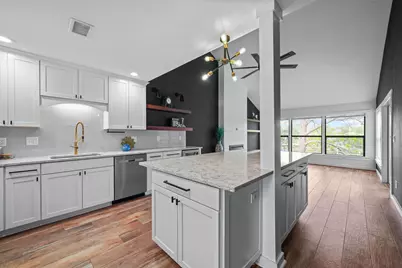 300 Yacht Club Drive #UNIT 18, Niceville, FL 32578 - Photo 5