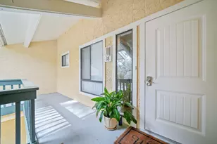 300 Yacht Club Dr, Niceville, FL 32578 - Photo 1