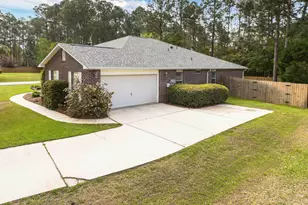 2400 Crescent Rd, Navarre, FL 32566 - Photo 35