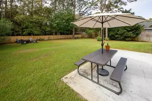 2400 Crescent Rd, Navarre, FL 32566 - Photo 37