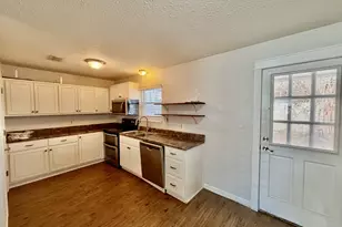 21104 S Lakeview Dr, Panama City Beach, FL 32413 - Photo 7