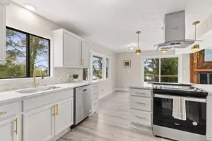 301 Summit Dr, Destin, FL 32541 - Photo 11