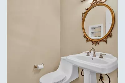 700 NE Country Club Avenue, Fort Walton Beach, FL 32547 - Photo 11