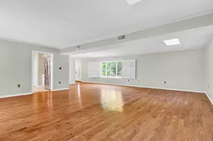 700 NE Country Club Ave, Fort Walton Beach, FL 32547 - Photo 9