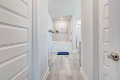 5823 Crestlake Drive, Crestview, FL 32536 - Photo 17