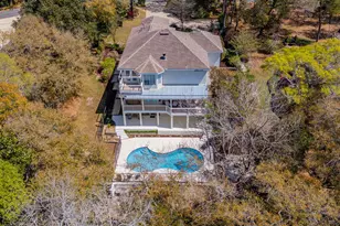 2760 Edgewater Dr, Niceville, FL 32578 - Photo 1