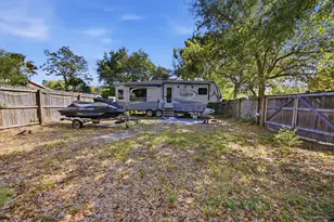 157 Country Club Rd, Shalimar, FL 32579 - Photo 69
