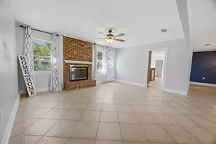 157 Country Club Rd, Shalimar, FL 32579 - Photo 7