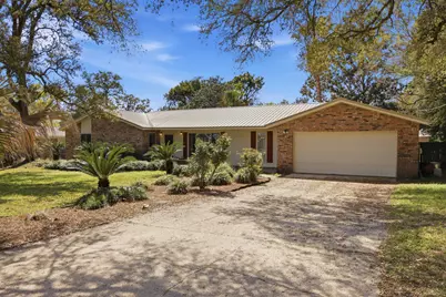 157 Country Club Road, Shalimar, FL 32579 - Photo 1