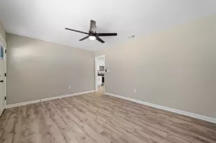 207 Oglesby Ave, Crestview, FL 32536 - Photo 15
