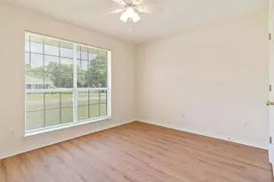 5104 Whitehurst Ln, Crestview, FL 32536 - Photo 13