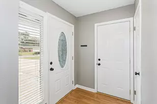129 Newcastle Cir, Fort Walton Beach, FL 32547 - Photo 3