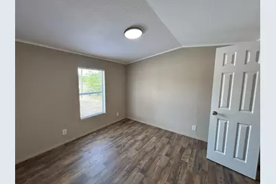 1370 Suzanne Circle, Holt, FL 32564 - Photo 5