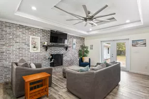 204 SW Coral Dr, Fort Walton Beach, FL 32548 - Photo 1