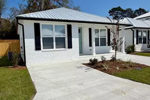 116 Penny Ln, Valparaiso, FL 32580 - Photo 1
