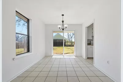 306 W Kansas Street, Bonifay, FL 32425 - Photo 7
