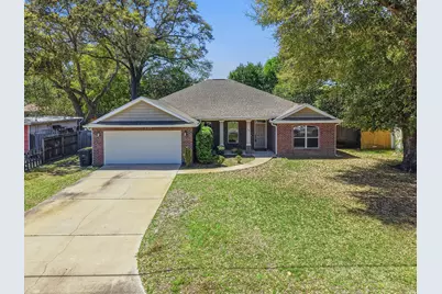 18 SE Pryor Road, Fort Walton Beach, FL 32548 - Photo 1