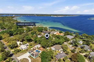 246 Beachview Dr, Fort Walton Beach, FL 32547 - Photo 1