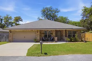 917 Al Hammett Rd, Mary Esther, FL 32569 - Photo 1
