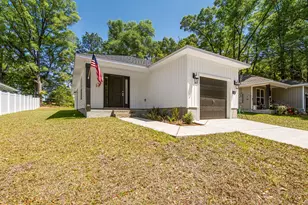 402 N 11th St, Defuniak Springs, FL 32433 - Photo 1
