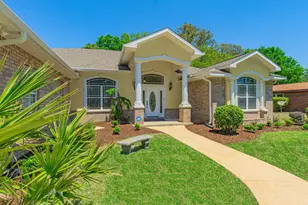 7 Japonica Ln, Shalimar, FL 32579 - Photo 1