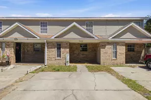 2413 Suwanee Ln, Fort Walton Beach, FL 32547 - Photo 1