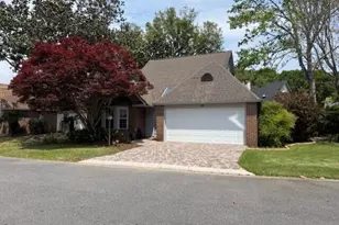 708 Putter Dr, Niceville, FL 32578 - Photo 1