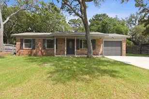 54 Berwick Cir, Shalimar, FL 32579 - Photo 1