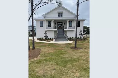 4525 Soundside Drive, Gulf Breeze, FL 32563 - Photo 1
