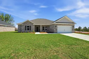 2807 Blackbird Ct, Crestview, FL 32539 - Photo 1