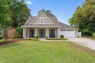 1739 Sound Creek Ct, Navarre, FL 32566 - Photo 1