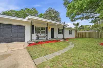 721 NE Kris Avenue, Fort Walton Beach, FL 32547 - Photo 1