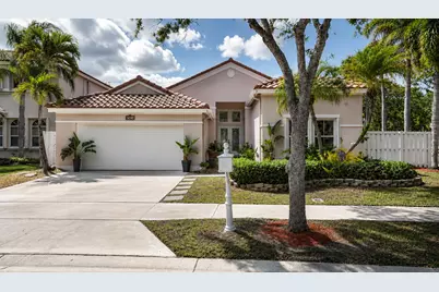 1102 Hickory Way, West Hollywood, FL 00N/A - Photo 1