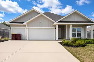 734 Quintana St, Crestview, FL 32536 - Photo 1