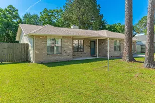 1621 W Campbell Dr, Fort Walton Beach, FL 32547 - Photo 1