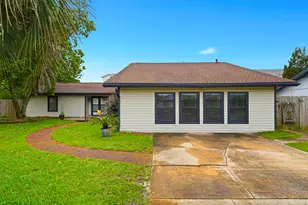 273 Echo Cir, Fort Walton Beach, FL 32548 - Photo 1