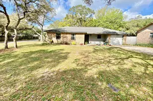 520 Linden Ave, Niceville, FL 32578 - Photo 1