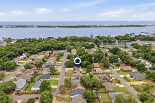 32 Cascabellas St, Mary Esther, FL 32569 - Photo 1
