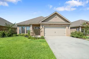 672 Teal St, Crestview, FL 32539 - Photo 1