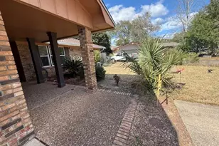 12 NE Stafford Circle, Fort Walton Beach, FL 32547 - Photo 1